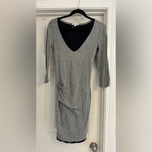 JAMES PERSE Women's Gray V-Neck black lined Ruched Dress. Size 2 (s-m)